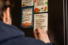 Lade das Bild in den Galerie-Viewer, Magnet - Immerwährender Notizzettel - kleines Whiteboard mit Blaumeise