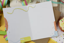 Lade das Bild in den Galerie-Viewer, Klappkarte - Rotkehlchen mit Partyhut