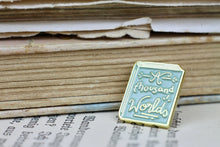 Lade das Bild in den Galerie-Viewer, Emaille Pin - Minipin Set - Bücher - Reading is Dreaming - Gold