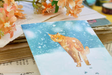 Lade das Bild in den Galerie-Viewer, Postkarte - Katze im Schnee - Rote Katze - Aquarell Illustration