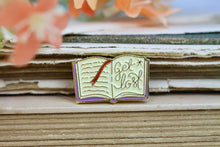 Lade das Bild in den Galerie-Viewer, Emaille Pin - Minipin Set - Bücher - Reading is Dreaming - Gold