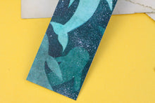 Lade das Bild in den Galerie-Viewer, Lesezeichen - Buckelwale - Wale bei Nacht - Spruch