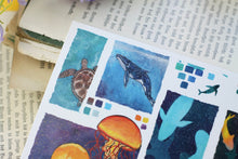 Lade das Bild in den Galerie-Viewer, Postkarte - Tiere im Ozean - Colorful Ocean - Gouache Illustration - Sketchbook Collection