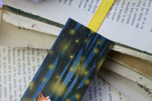 Lade das Bild in den Galerie-Viewer, Lesezeichen - Fuchs im Wald - Glühwürmchen -magic whispers of old trees - Spruch