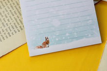 Lade das Bild in den Galerie-Viewer, Notizblock - Eichhörnchen im Schnee - A6 - 50 Seiten