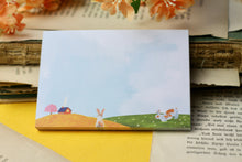 Lade das Bild in den Galerie-Viewer, Kleiner Notizblock - Kaninchen auf Blumenwiese - Frühling - Blanko - A7 - 50 Seiten