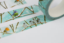 Lade das Bild in den Galerie-Viewer, Washi Tape - Vögel im Winter - Gartenvögel im Schnee - Eigene Illustrationen - Eichelhäher, Rotkehlchen, Blaumeise, Kleiber