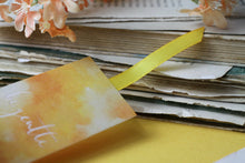 Lade das Bild in den Galerie-Viewer, Lesezeichen - Amsel in Hand - Be gentle - Eigene Illustration - Mit Band