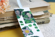 Lade das Bild in den Galerie-Viewer, Lesezeichen - Mädchen im Seerosenteich - Skizzenbuch Collection - Eigene Illustration