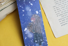 Lade das Bild in den Galerie-Viewer, Lesezeichen - Mädchen im Schnee - Nostalgische Atmosphäre - Eigene Illustration