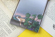 Lade das Bild in den Galerie-Viewer, Notizblock - Schlafender Hund mit Monstera - A6 - 50 Seiten - punktkariert - Notizzettel