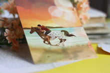 Lade das Bild in den Galerie-Viewer, Postkarte - Strandausritt - Reiterin am Strand - Appaloosa - Aquarell Illustration - Handgemalt - Geburtstagskarte