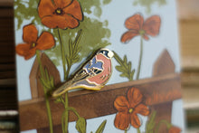 Lade das Bild in den Galerie-Viewer, Emaille Pin - Minipin - Gimpel - Dompfaff- Little Birdies Collection