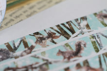 Lade das Bild in den Galerie-Viewer, Washi Tape - Eichhörnchen im Schnee - Eigene Illustrationen
