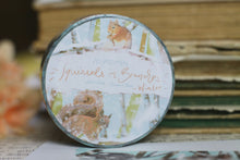 Lade das Bild in den Galerie-Viewer, Washi Tape - Eichhörnchen im Schnee - Eigene Illustrationen