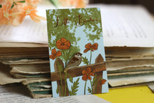 Lade das Bild in den Galerie-Viewer, Emaille Pin - Minipin - Spatz - Sperling - Little Birdies Collection