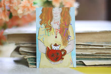 Lade das Bild in den Galerie-Viewer, Emaille Pin - cat in a teapot - Rot/Weiß