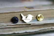 Lade das Bild in den Galerie-Viewer, Emaille Pin - Minipin - Zaunkönig - Little Birdies Collection