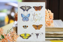 Lade das Bild in den Galerie-Viewer, Karte mit Emaille Pin - Minipin - Schmetterling - You are the best - Aurorafalter - Grußkarte mit Pin - Geschenkidee