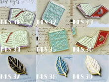 Lade das Bild in den Galerie-Viewer, Enamel Pin - Mini Pins - B-Ware, B-Grade, Second - Seconds Sale - Broschen mit kleinen Fehlern - Oopsie Bag