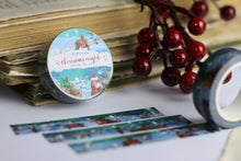 Lade das Bild in den Galerie-Viewer, Washi Tape - Christmas Night - Santa, Rentiere und Elfen - Polarlichter - Schnee - Gold Foil - 15mm x 10m - Eigene Illustrationen
