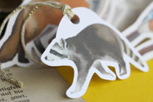 Lade das Bild in den Galerie-Viewer, Geschenkanhänger - Anhänger - Waldtiere - Fuchs, Waschbär, Eichhörnchen, Pilze - Geschenke verpacken - Eigene Illustration