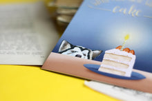 Lade das Bild in den Galerie-Viewer, Postkarte - Geburtstagskarte mit Hund und Torte - Handgemalte Illustration