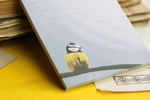 Lade das Bild in den Galerie-Viewer, Notizblock - Blaumeise auf Ast - A6 - 50 Seiten - Handgemalte Illustration