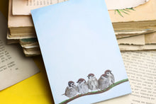 Lade das Bild in den Galerie-Viewer, Notizblock - Spatzen auf Ast - A6 - 50 Seiten - Handgemalte Illustration