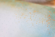 Lade das Bild in den Galerie-Viewer, Notizblock - Rotkehlchen auf Teekanne - Affirmation - Trust Myself - A6 - 50 Seiten - Handgemalte Illustration