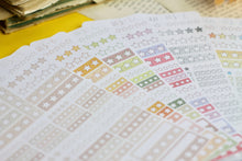 Lade das Bild in den Galerie-Viewer, Stickerbogen - Essentials 003 - Bewertung / Star / Rating - Verschiedene Farben - Bullet Journal, Planer - Eigene Illustrationen