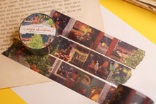 Lade das Bild in den Galerie-Viewer, Washi Tape - Gemütliche Weihnachten - Weihnachtsabend - 10mx25mm - Eigene Illustrationen - mit Hund und Katze