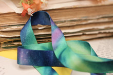 Lade das Bild in den Galerie-Viewer, Schlüsselband - Polarlichter - Nordlichter - Sicherheitsverschluss - Eigene Illustrationen - Weihnachtsgeschenk - Nikolaus - Wichteln