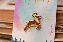 Lade das Bild in den Galerie-Viewer, Emaille Pin - Minipin - Rentier - Weihnachten - Adventskalender befüllen