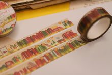 Lade das Bild in den Galerie-Viewer, Weihnachts Bücherregal Washi Tape - 1,5cm x 10m - Eigene Illustration - Ideales Geschenk für Leseratten - Adventskalender befüllen