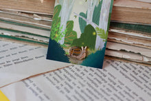 Lade das Bild in den Galerie-Viewer, Emaille Pin - Minipin - Schnecke - Tiny Little Forest Kollektion