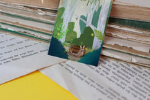 Lade das Bild in den Galerie-Viewer, Emaille Pin - Minipin - Schnecke - Tiny Little Forest Kollektion