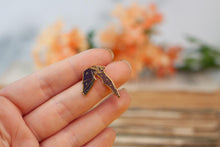 Lade das Bild in den Galerie-Viewer, Emaille Pin - Minipin - Fledermaus - Tiny Little Forest Kollektion