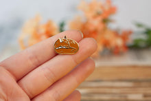 Lade das Bild in den Galerie-Viewer, Emaille Pin - Minipin - Fuchs schlafend - Tiny Little Forest Kollektion