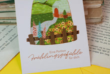 Lade das Bild in den Galerie-Viewer, Postkarte - Frühlingsgefühle - Garten mit Gartenhaus Blumen