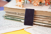 Lade das Bild in den Galerie-Viewer, Kühlschrankmagnet - Bücherregal - Magnet für Leseratten - Eigene Illustration