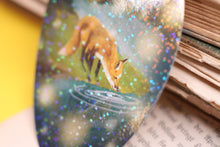 Lade das Bild in den Galerie-Viewer, Vinyl Sticker - Fuchs am Wasser - Handgemalte Illustration - Glitzer Aufkleber