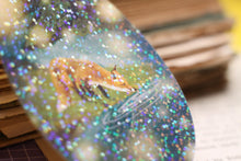 Lade das Bild in den Galerie-Viewer, Vinyl Sticker - Fuchs am Wasser - Handgemalte Illustration - Glitzer Aufkleber