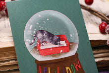 Lade das Bild in den Galerie-Viewer, Postkarte - Let it snow - Weihnachtskarte Katzenklo - Katzentoilette Graue Katze - Lustige Karte Weihnachten - Eigene Illustration