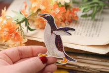 Lade das Bild in den Galerie-Viewer, Vinyl Sticker - Pinguin - Handgemalte Illustration - Glitzer Aufkleber