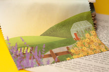 Lade das Bild in den Galerie-Viewer, Reinigungstuch - Gewächshaus - Garten im Sommer - Landleben - Microfasertuch für Brillen, Handys und Objektive - Eigene Illustration
