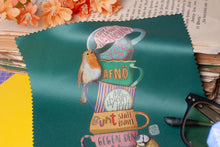 Lade das Bild in den Galerie-Viewer, Reinigungstuch - Tassen gegen Rechts - Linksgrünversifft - Microfasertuch für Brillen, Handys und Objektive - Eigene Illustration