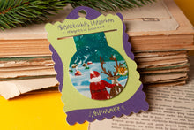 Lade das Bild in den Galerie-Viewer, Magnetisches Lesezeichen - Weihnachtsmann mit Rentier - Adventskalender - Verträumte Kunst, Glitzer - Geschenkidee - Eigene Illustrationen