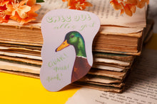 Lade das Bild in den Galerie-Viewer, Vinyl Sticker - Ente gut alles gut - Stockente - lustiger Aufkleber - Geschenkidee Adventskalender - Handgemalte Illustration