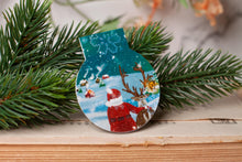 Lade das Bild in den Galerie-Viewer, Magnetisches Lesezeichen - Weihnachtsmann mit Rentier - Adventskalender - Verträumte Kunst, Glitzer - Geschenkidee - Eigene Illustrationen